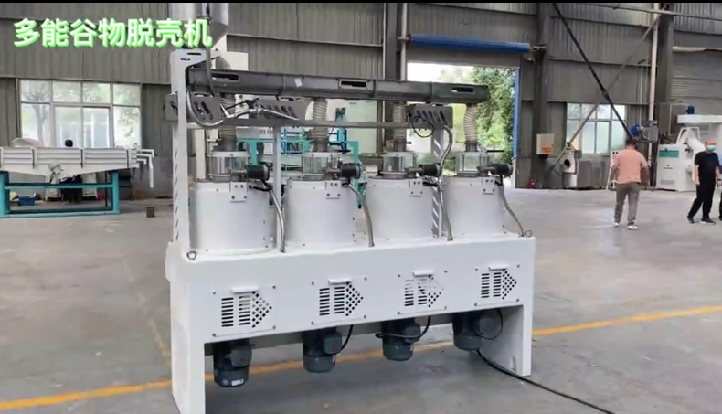 東北20臺(tái)谷物脫殼機(jī)安裝調(diào)試現(xiàn)場(chǎng)